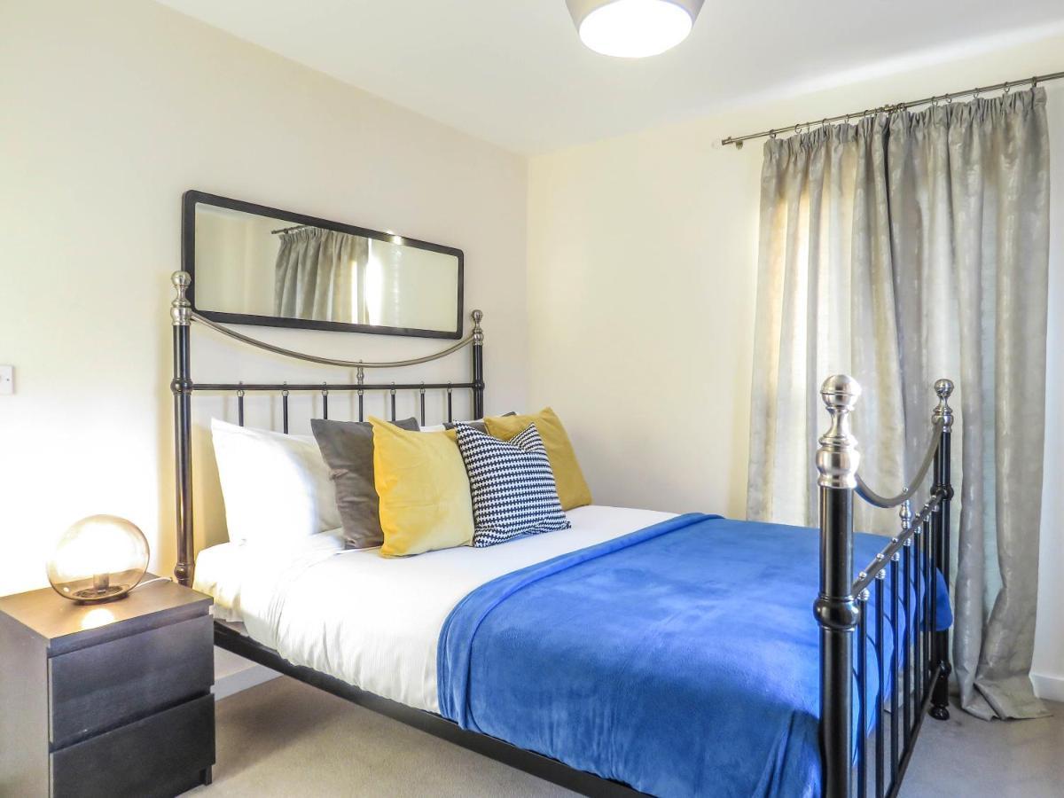 Tudors Esuites 4 Bedroom House Driveway & Garden Birmingham Exterior foto